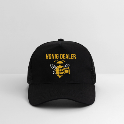 Honig Dealer Trucker-Cap in Schwarz/Schwarz – Studioaufnahme