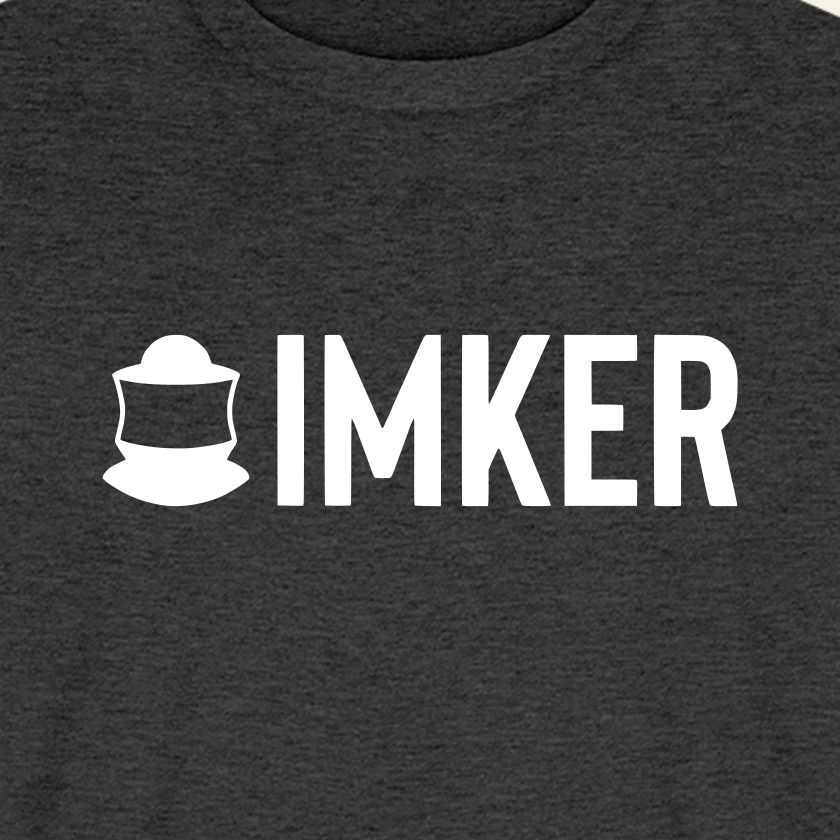 IMKER Code Prime T-Shirt in Anthrazit – Druck im Detail
