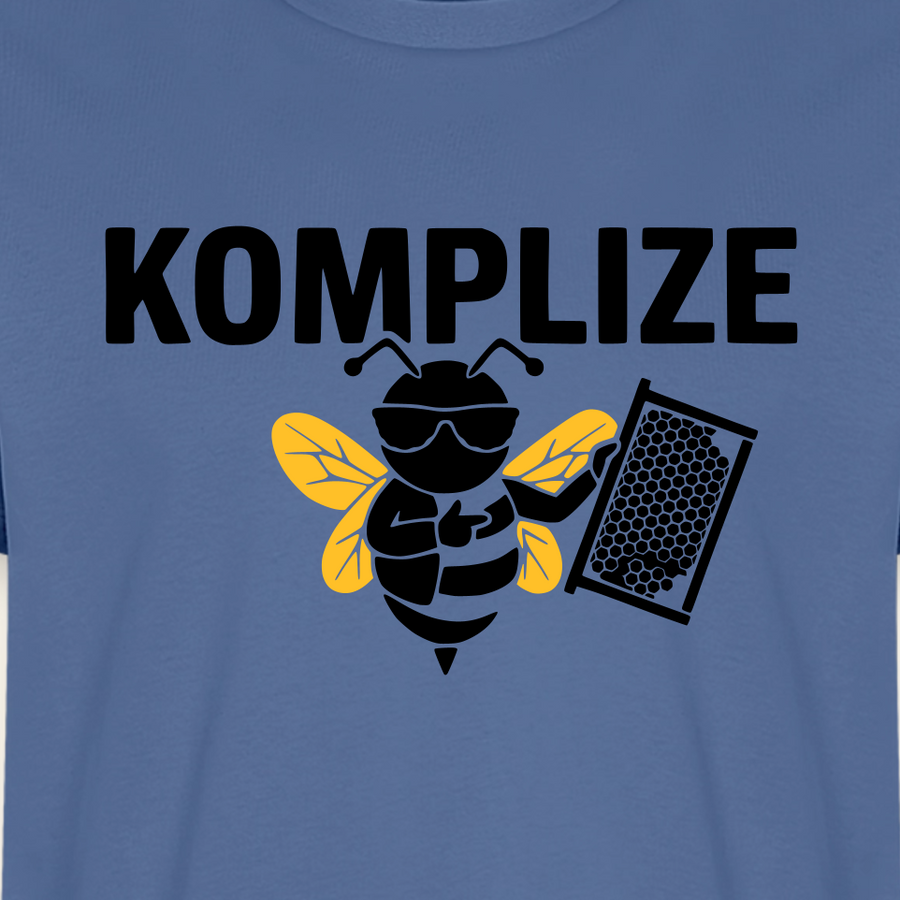 Komplize T-Shirt in Steinblau – Druck im Detail